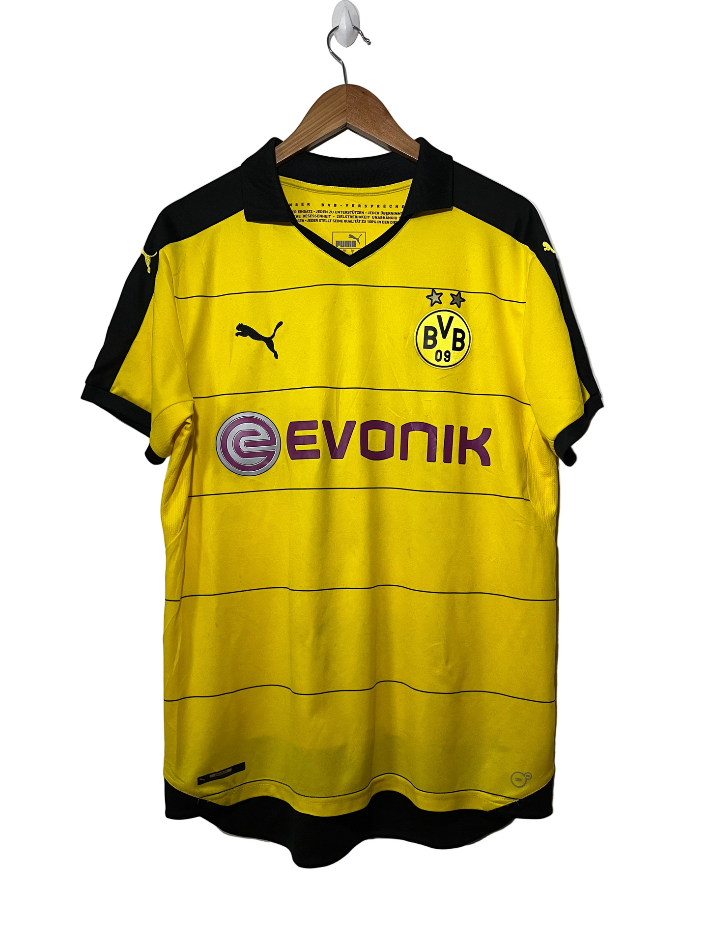 Borussia Dortmund 2015-16 Home