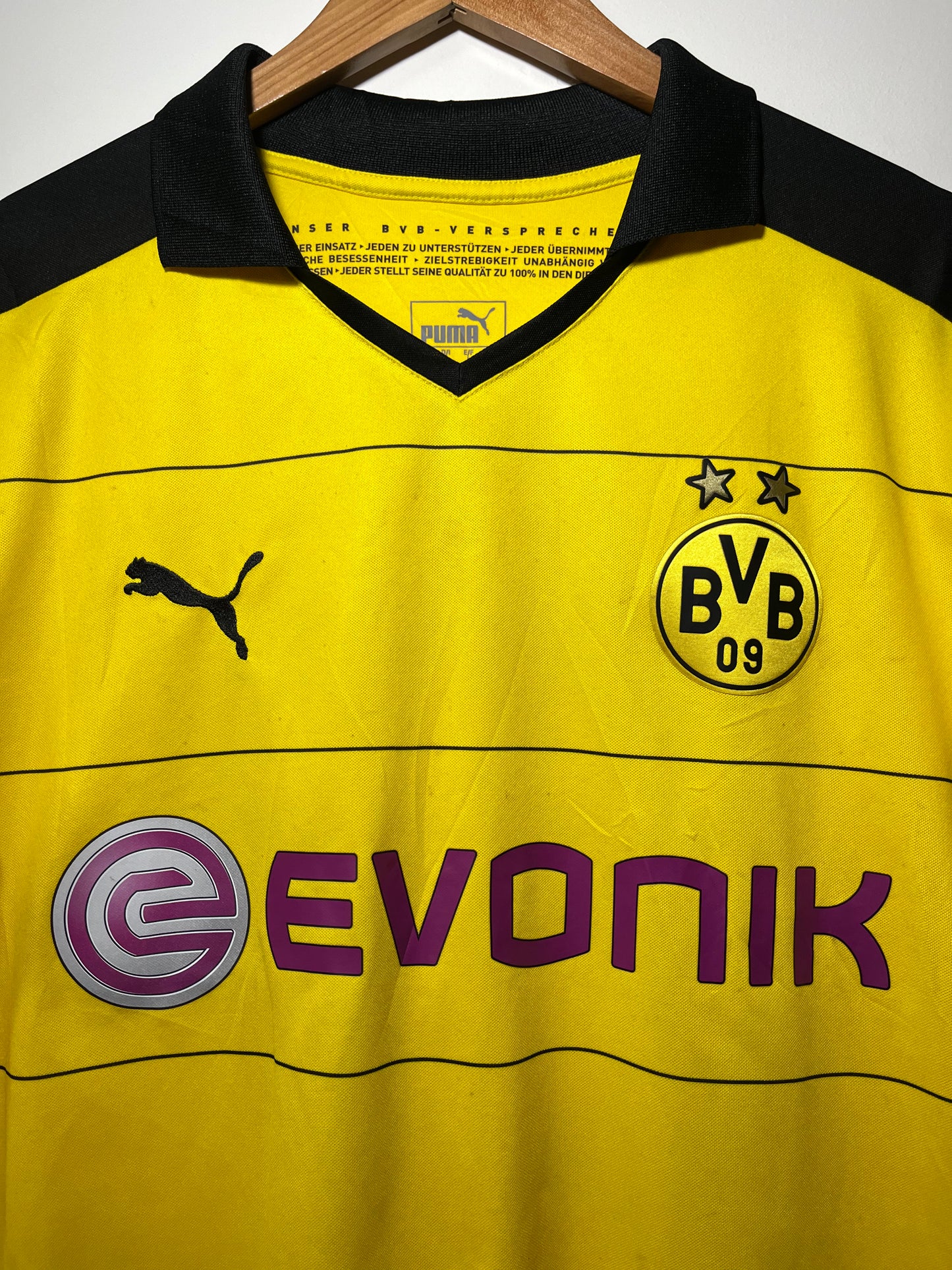 Borussia Dortmund 2015-16 Home