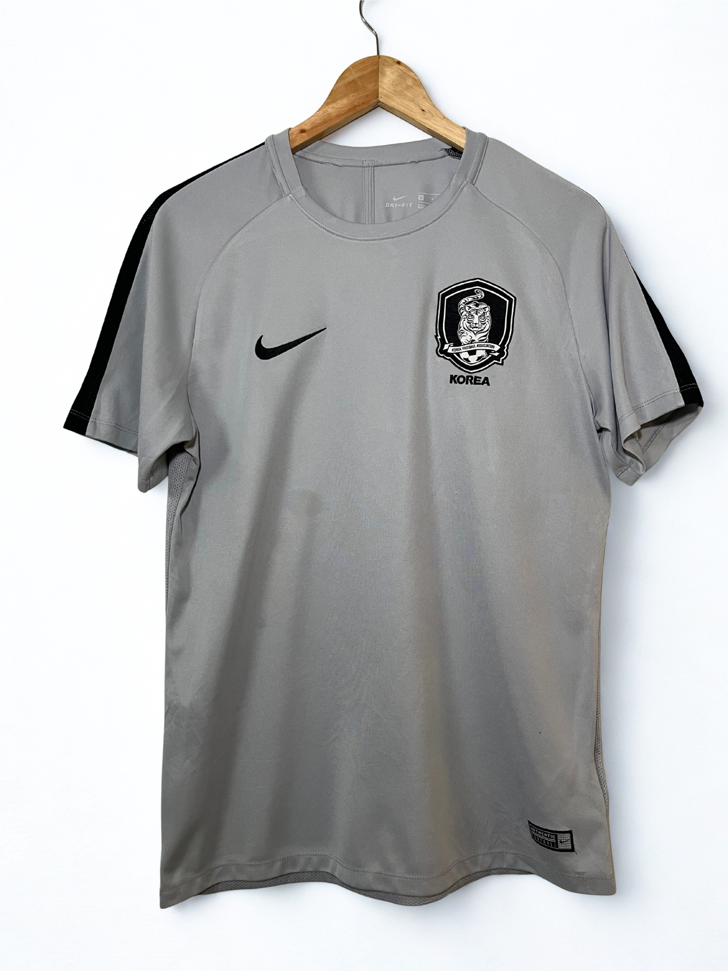 Korea Retro training Shirt