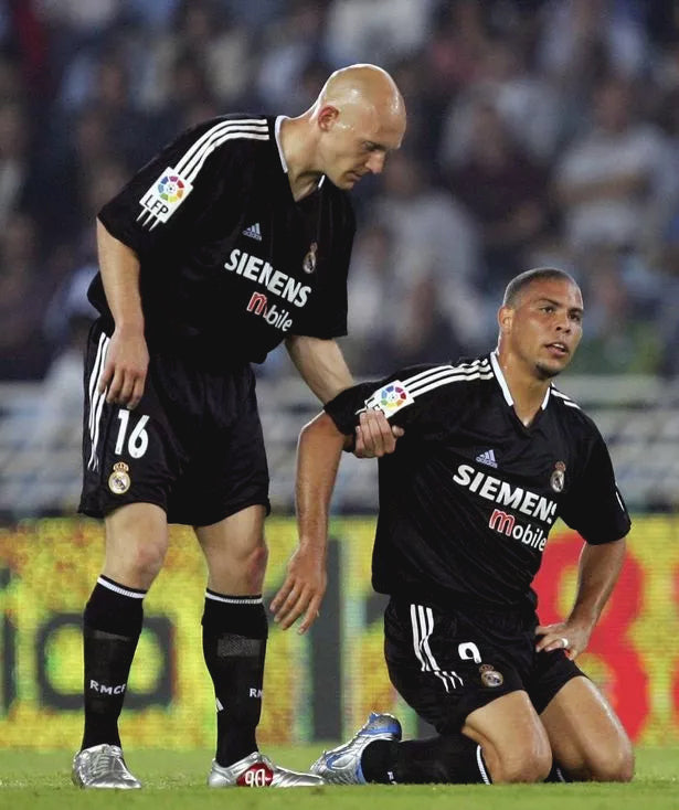Real Madrid 2004-05 Original Away Jersey