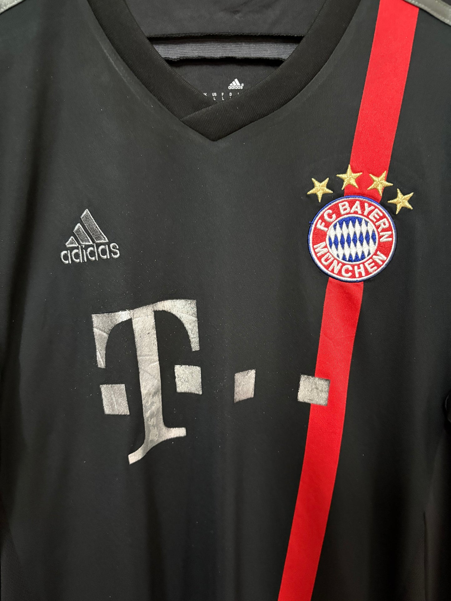 Bayen Munich 2014-15 third kit