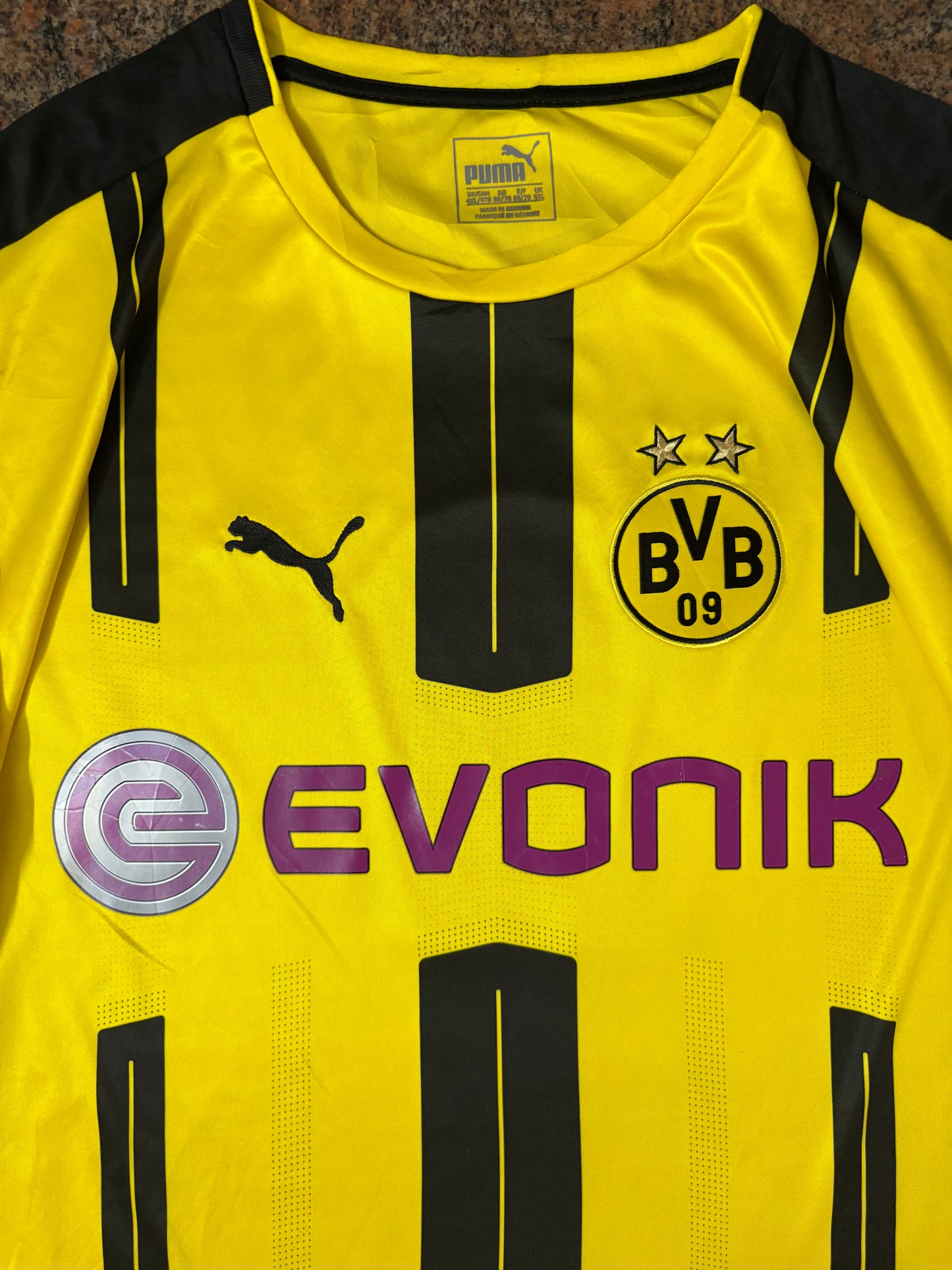 BVB Dortmund 2016-17 Home