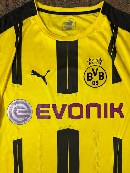 BVB Dortmund 2016-17 Home