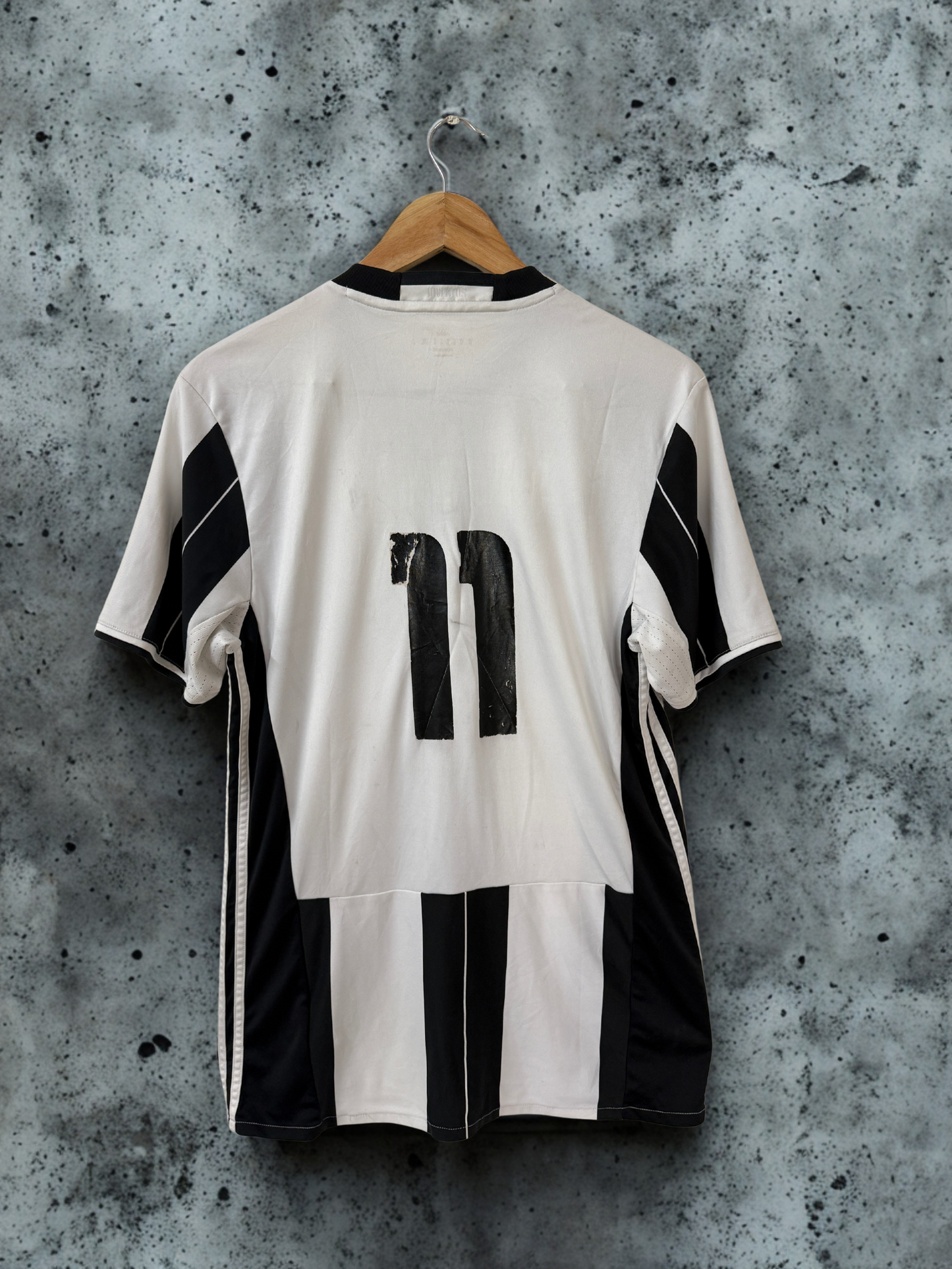 Juventus 2016-17 Home