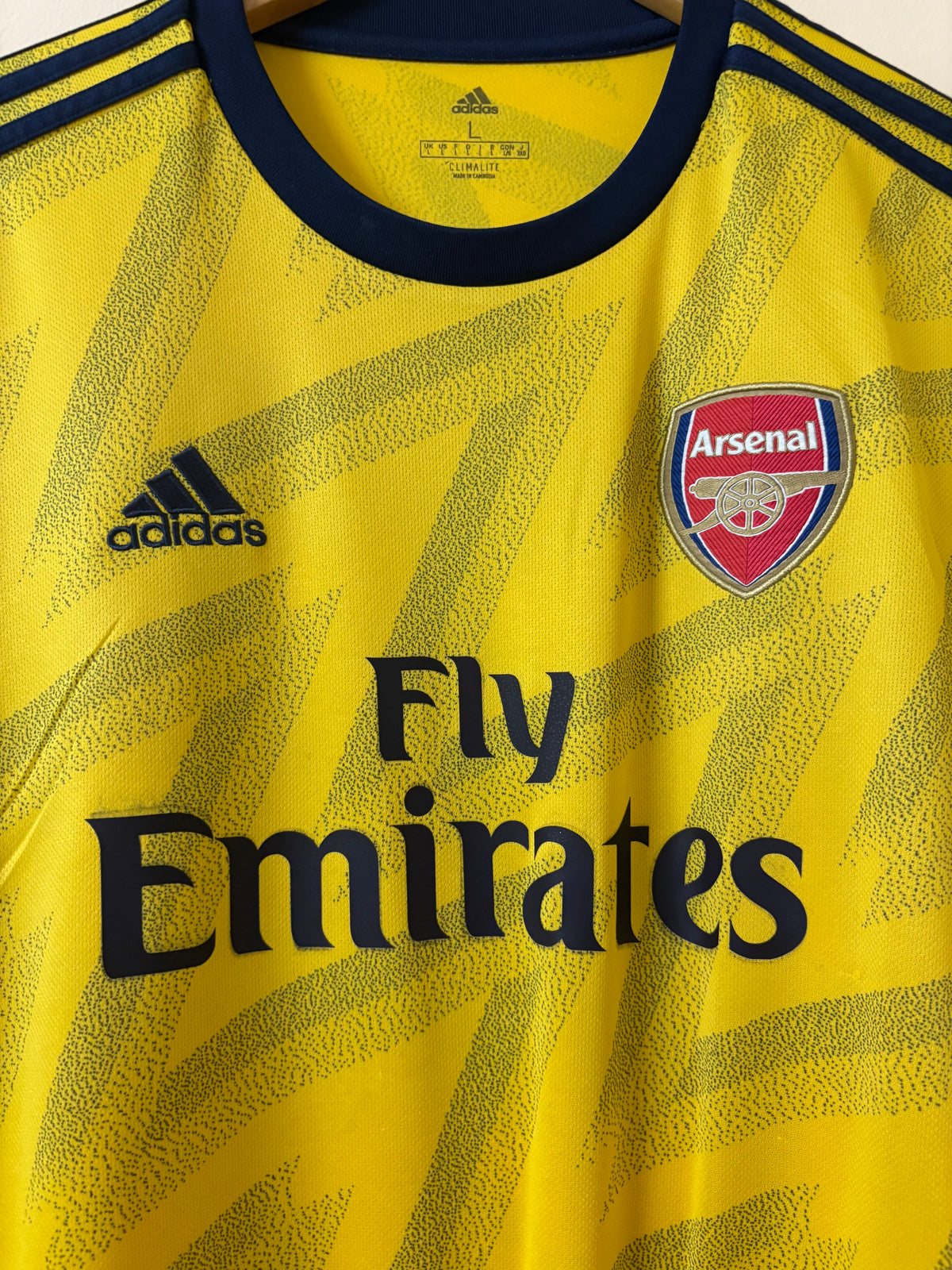 Ozil x Arsenal 2019-20 Away