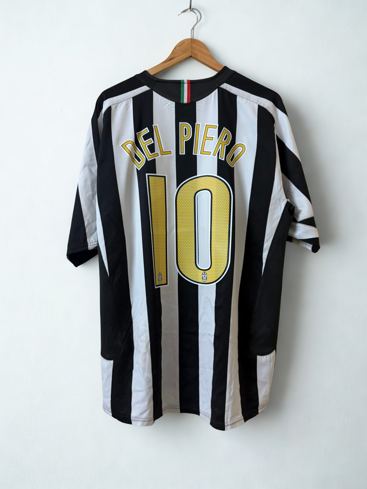 2005-06 Juventus Home(Super Rare)