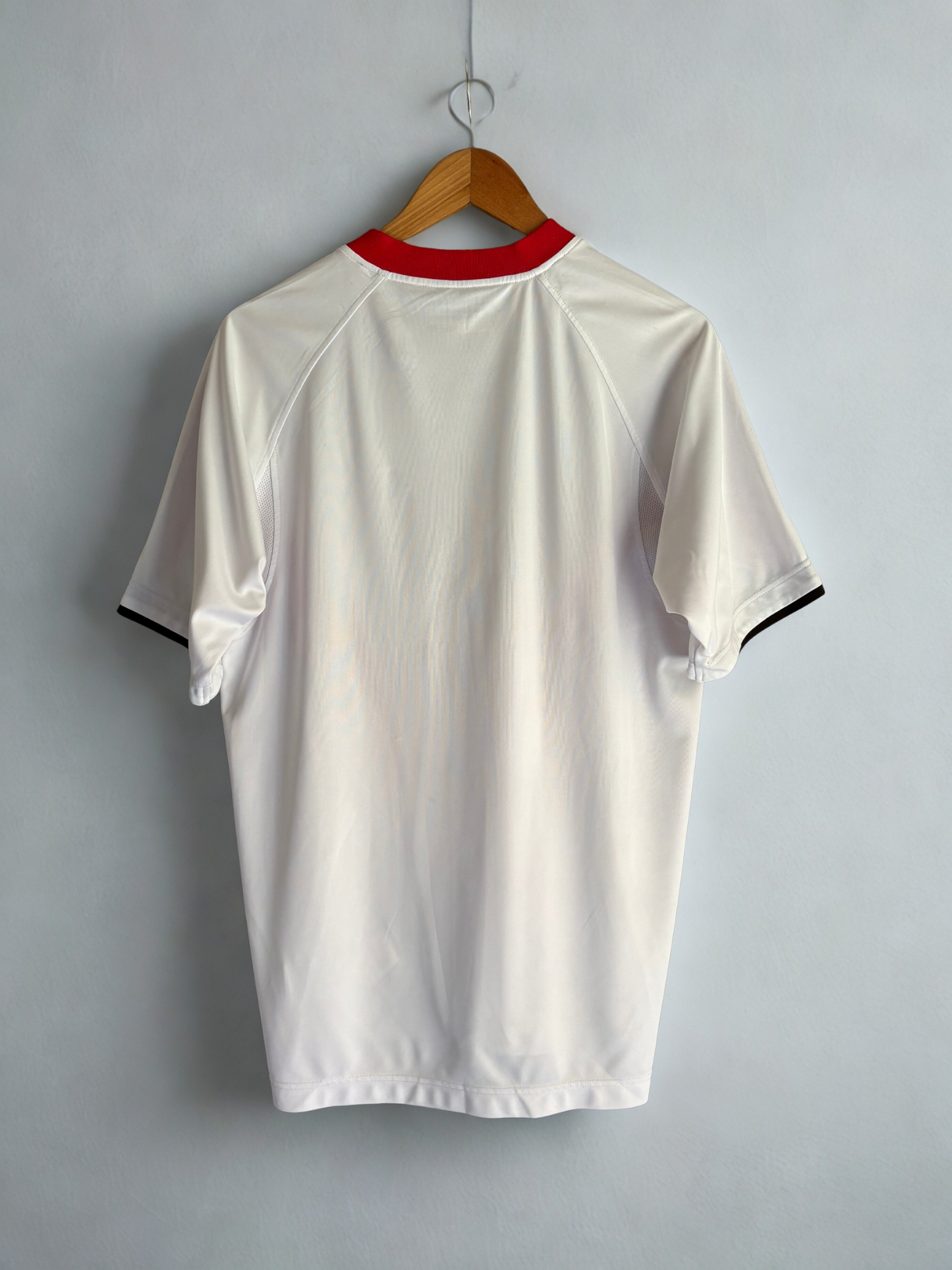 Liverpool 2005-06 Away