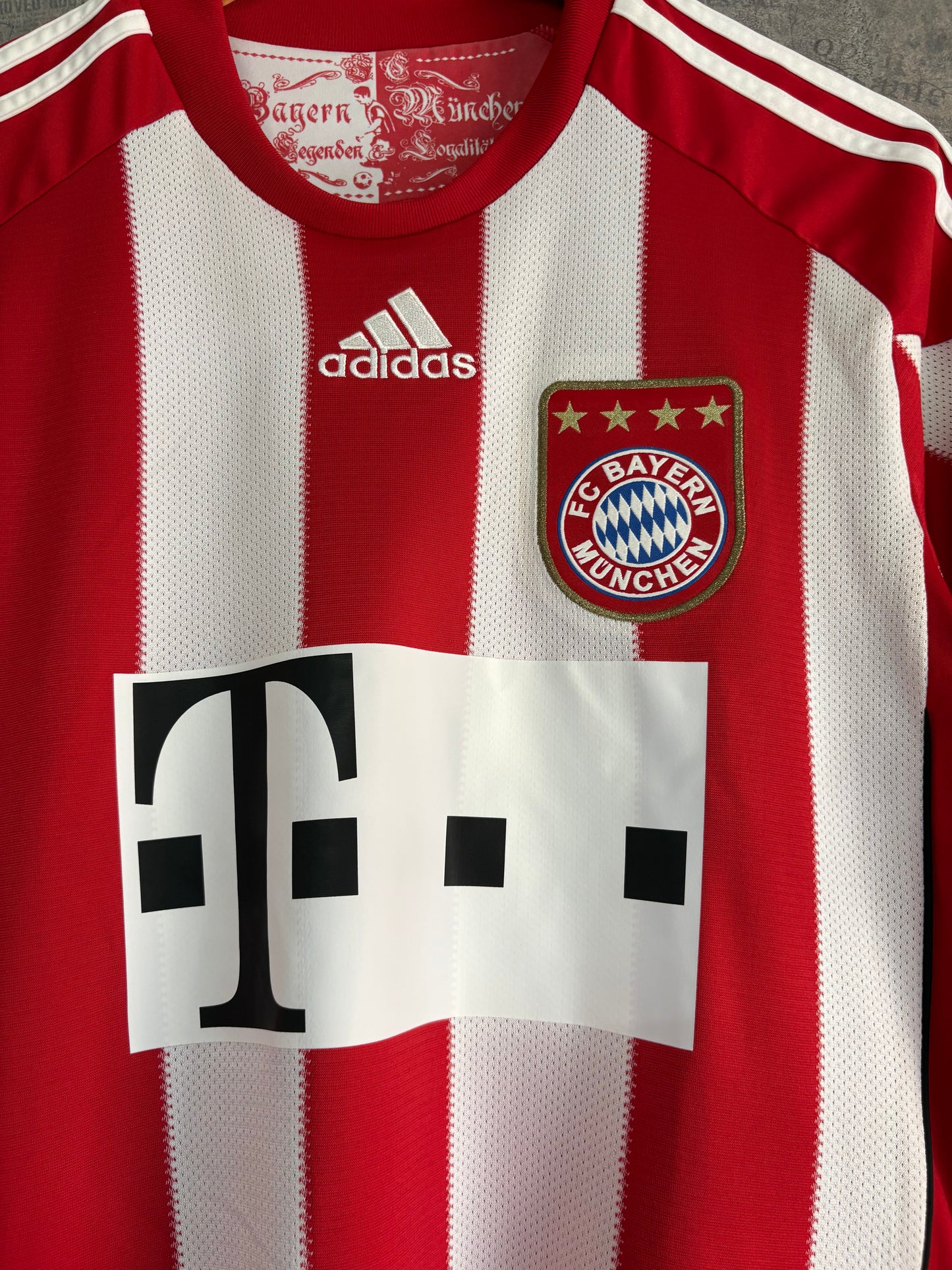 Bayern Munich 2010-11 Home