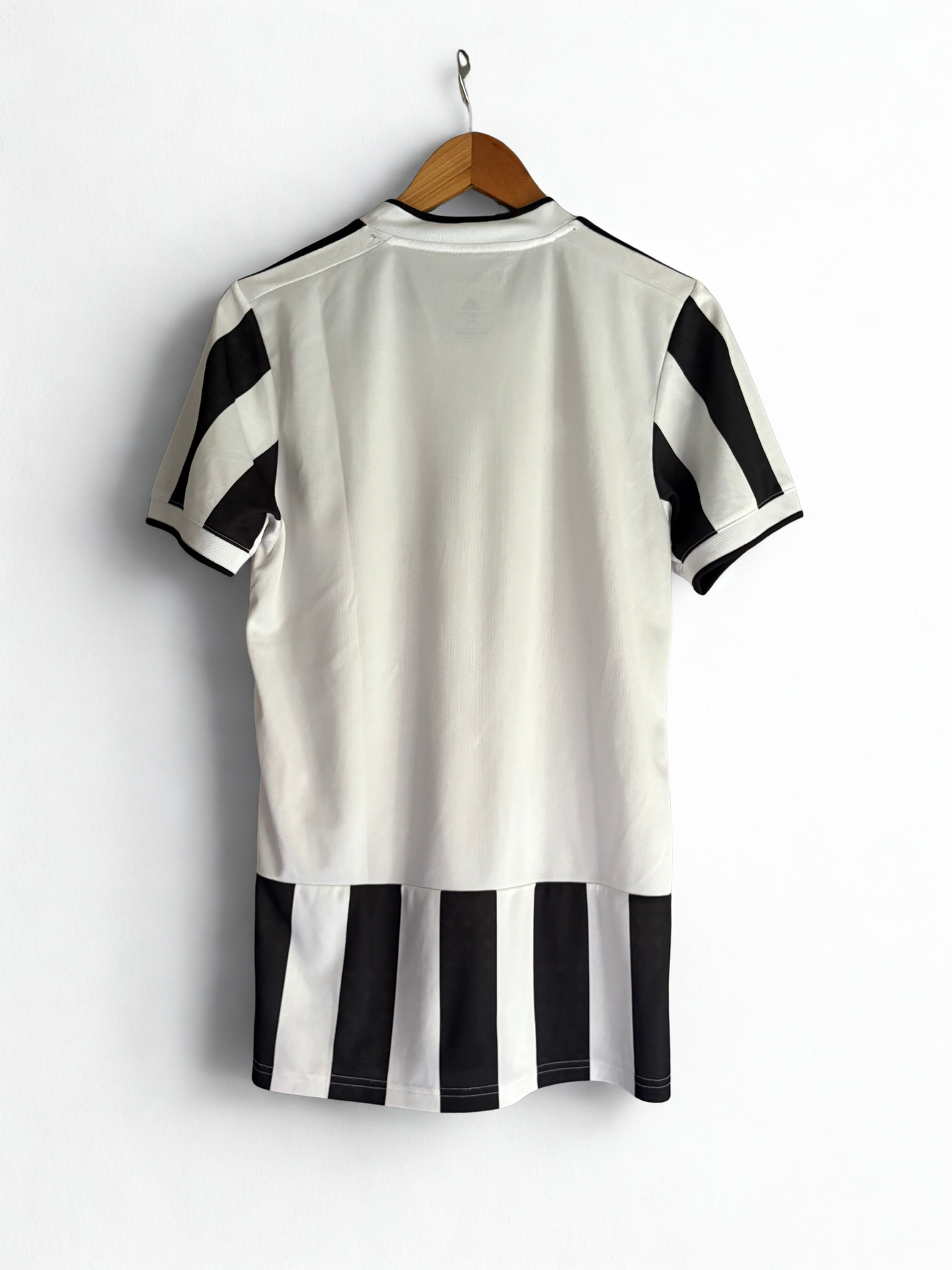 Juventus Home 2021-22 Jersey