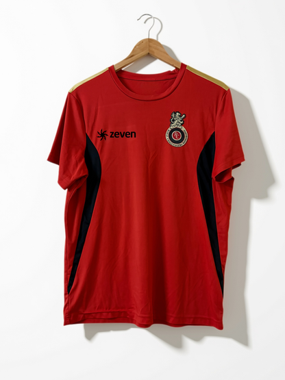 RCB Retro Fan gear(Rare)
