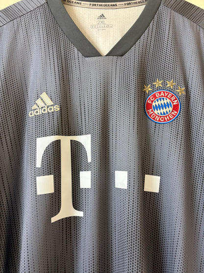 Bayern Munich 2018-19 third