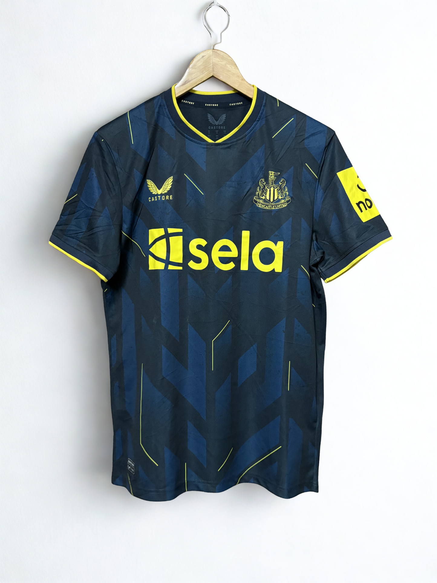 2023-24 Newcastle United Third Jersey(Rare) -S