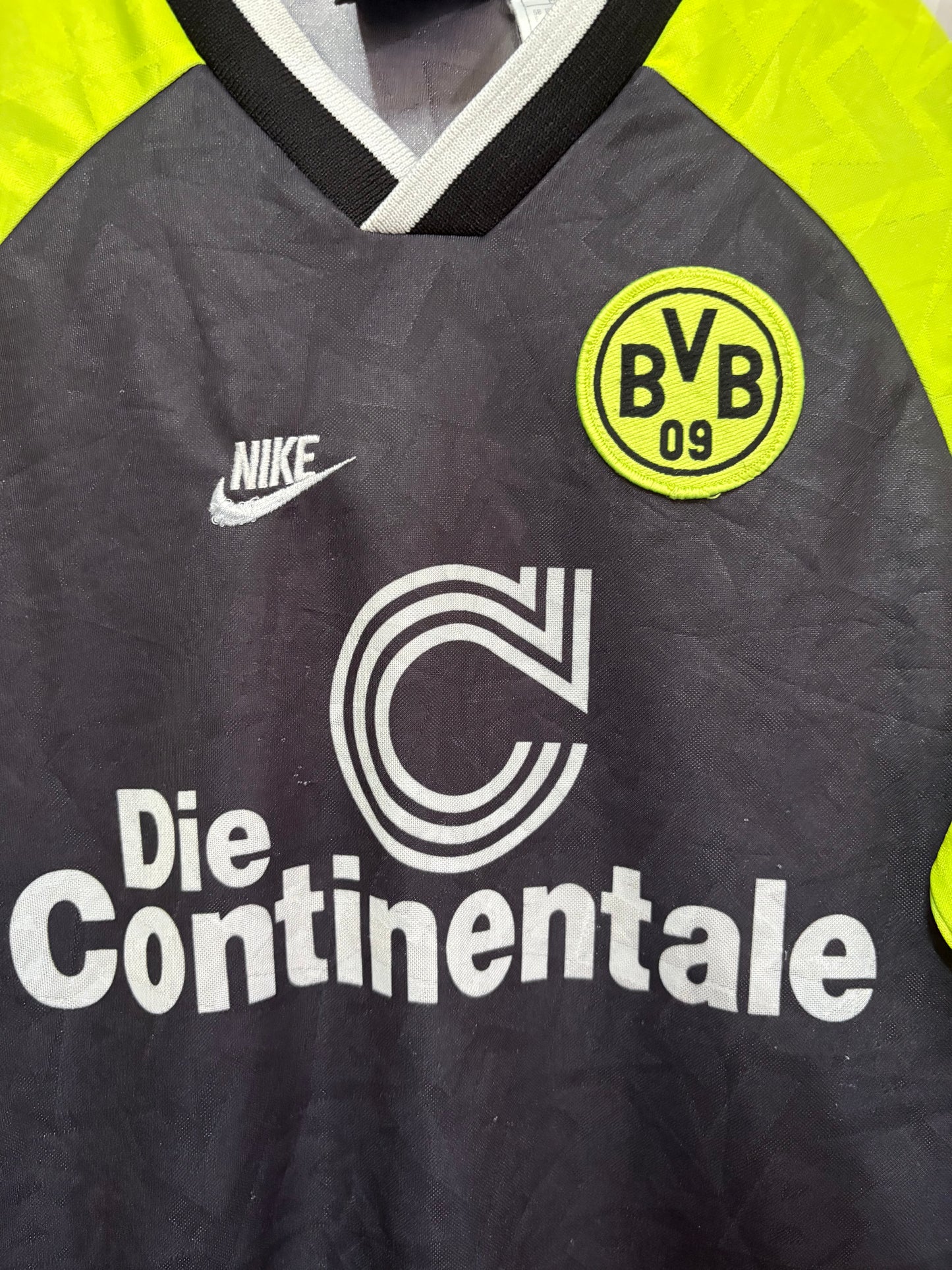 1995-96 Borussia 'Deutscher Meister' Dortmund Away Shirt(Rare)
