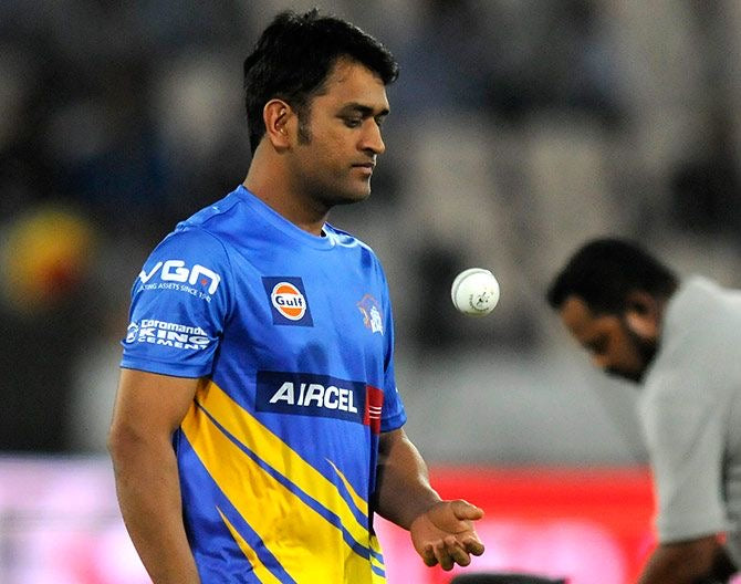 CSK Retro Training Jersey(Rare) -XL