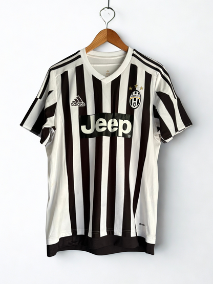 Juventus 2015-16 Home