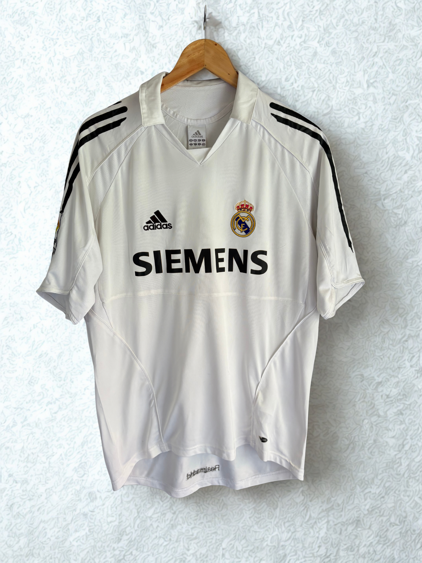 Real Madrid 2005-06 Home Shirt