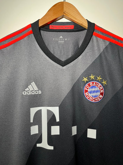 Bayern Munich 2016-17 Away