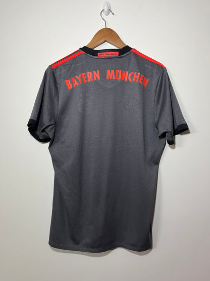 Bayern Munich 2016-17 Away