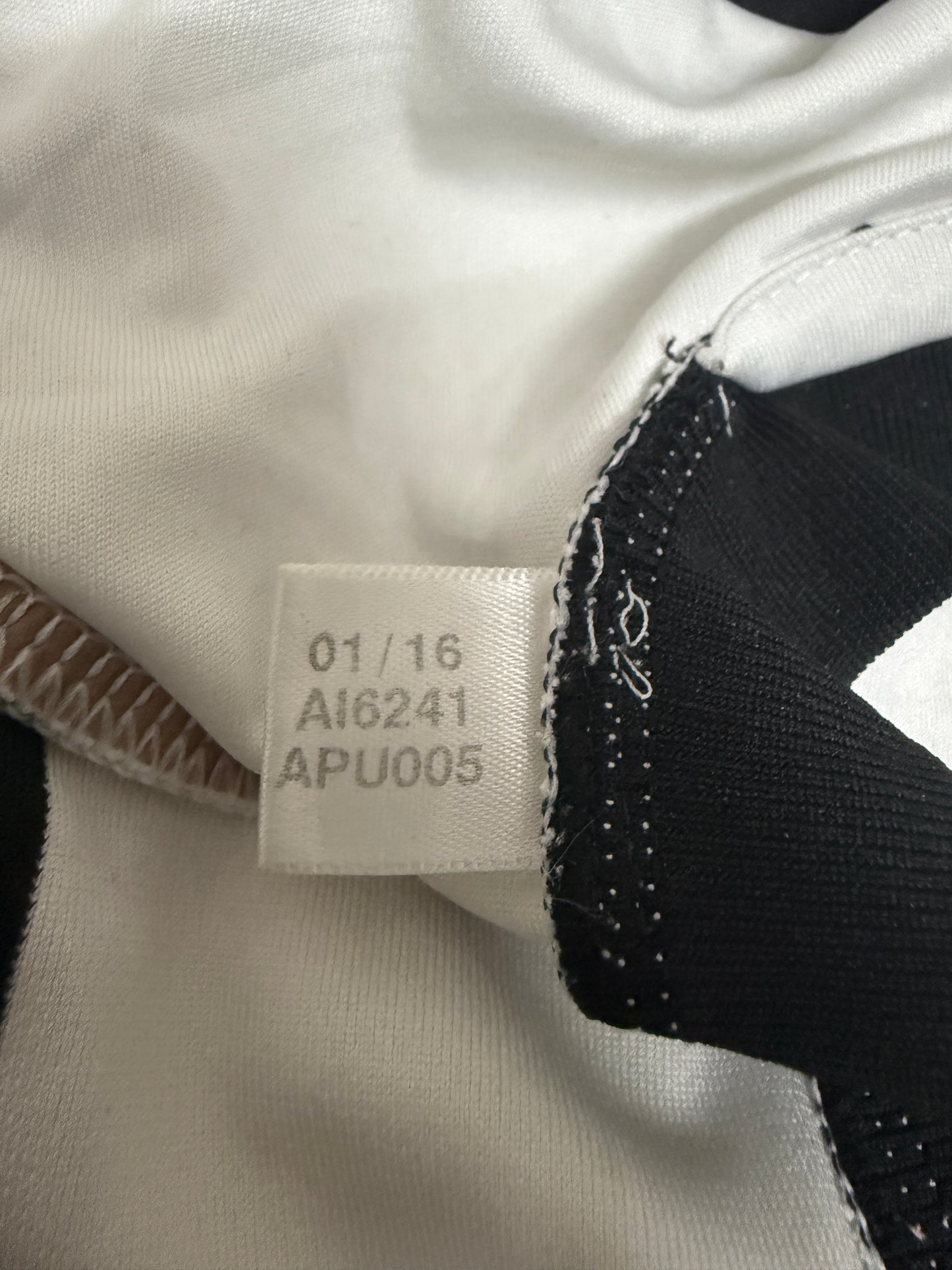 Juventus 2016-17 Home