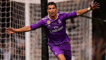 Cr7 x Real Madrid 2016-17 UCL Winner(Super Rare)