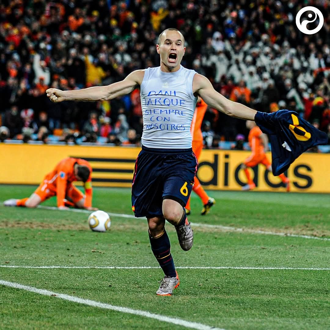 Iniesta x Spain 2010 Away World cup Winner(Super Rare)